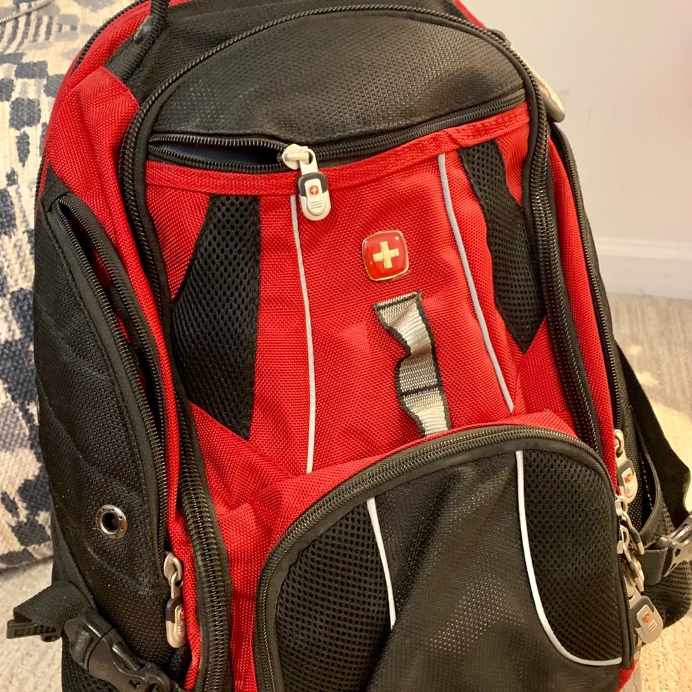 Brand new pack pack/laptop carrier